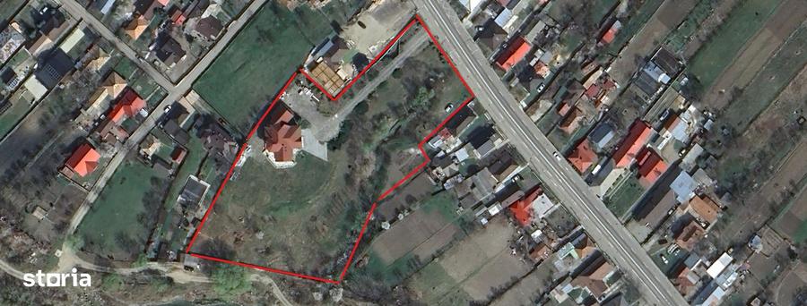 Casă cu 4 camere cu Teren 8000 Mp în Central