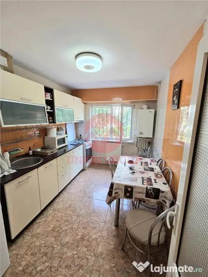 Apartament 2 Camere, Decomandat, Inel 2 - 14