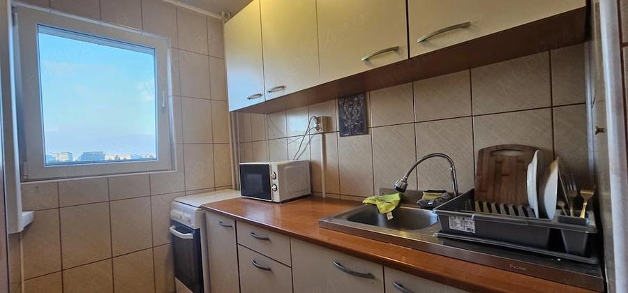 Garsonieră decomandată în Central