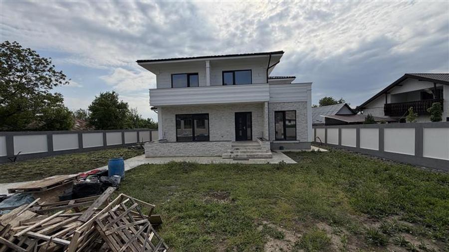 Casă individuală cu 6 camere cu Canalizare în Aroneanu