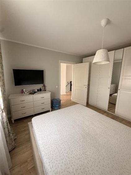 Casă cu 4 camere cu Teren 274 Mp în Central