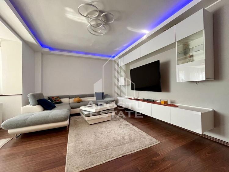 Apartament cu 5 camere decomandat, mobilat în Dorobanților