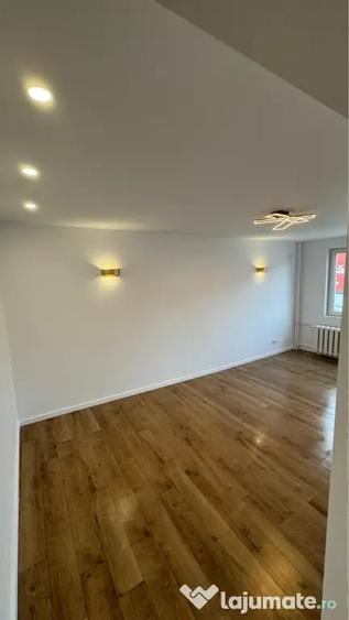 Apartament cu 3 camere decomandat în Ștefan cel Mare