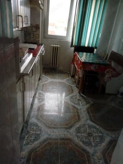 Garsonieră decomandată în Rahova