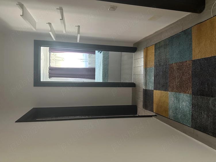Apartament cu 3 camere decomandat în Dobroești