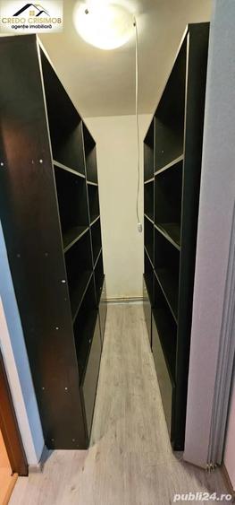 Apartament cu 4 camere semidecomandat în Micro II
