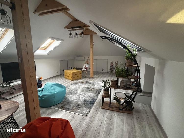 Casă cu 4 camere cu Teren 310 Mp în Central