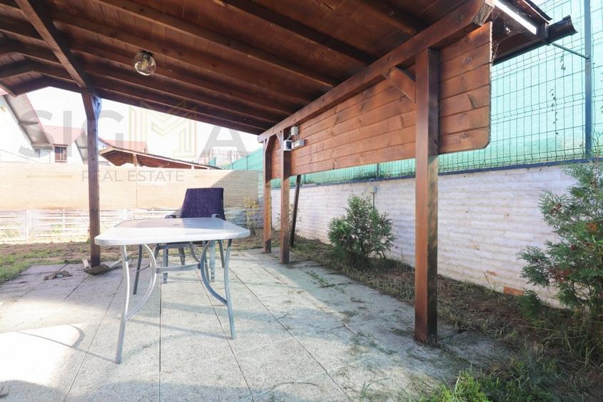 Duplex cu 6 camere cu Canalizare în Europa