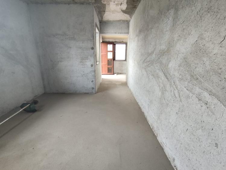 Casă individuală cu 4 camere cu Teren 300 Mp în Partoș