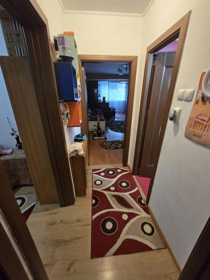 Apartament cu 3 camere decomandat în Dristor