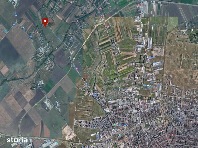 Teren de 55700 mp, în Stupini