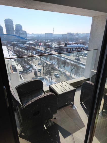 Apartament cu 2 camere semidecomandat în Splaiul Unirii