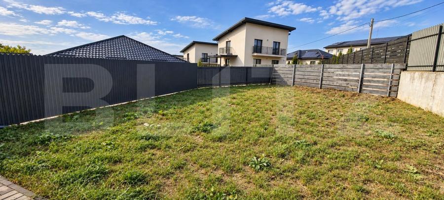 Duplex cu 3 camere cu Canalizare în Valea Lupului