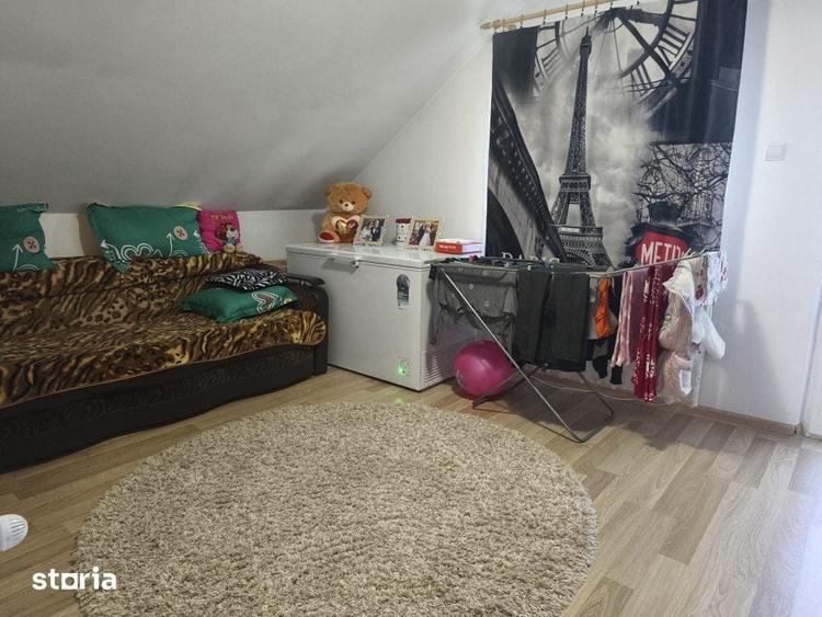 Casă cu 5 camere cu Teren 1000 Mp în Central