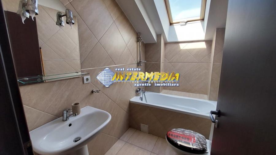 Apartament cu 2 camere decomandat, mobilat în Tolstoi