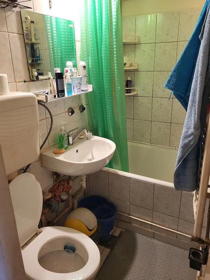 Garsonieră decomandată în Central