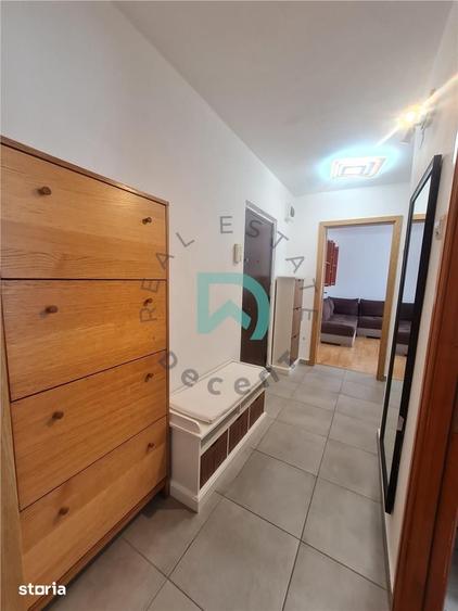 Apartament cu 2 camere decomandat, mobilat în Valea Cetății