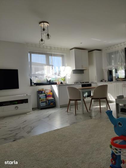 Casă cu 4 camere cu Teren 204 Mp în Vest