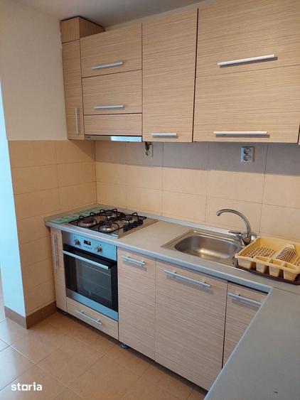 Apartament cu 3 camere decomandat în Cetate