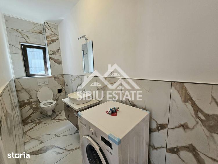 Casă cu 4 camere cu Teren 220 Mp în Central
