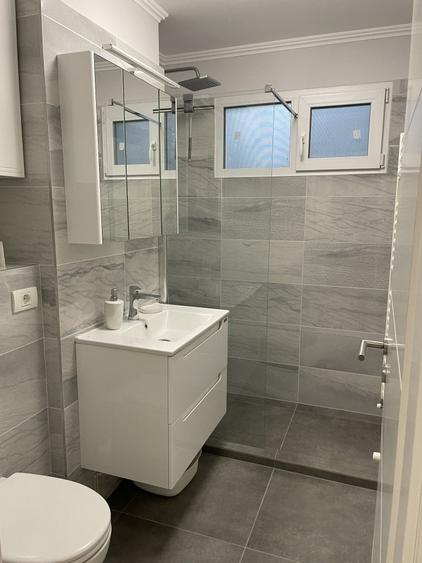 Apartament cu 2 camere semidecomandat în Take Ionescu