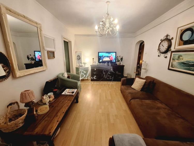 Apartament cu 4 camere semidecomandat în Tomis III