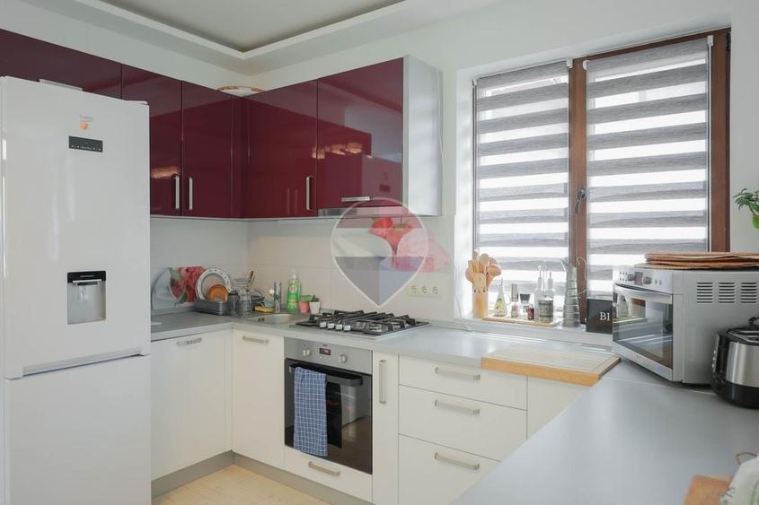 Duplex cu 4 camere cu Teren 252 Mp în Sântandrei