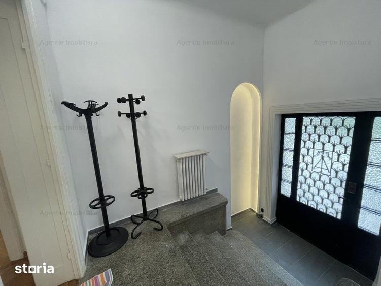 Casă cu Teren 100 Mp în Eminescu