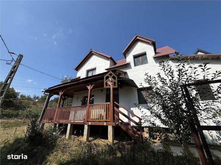 Casă cu 4 camere în Ocoliș