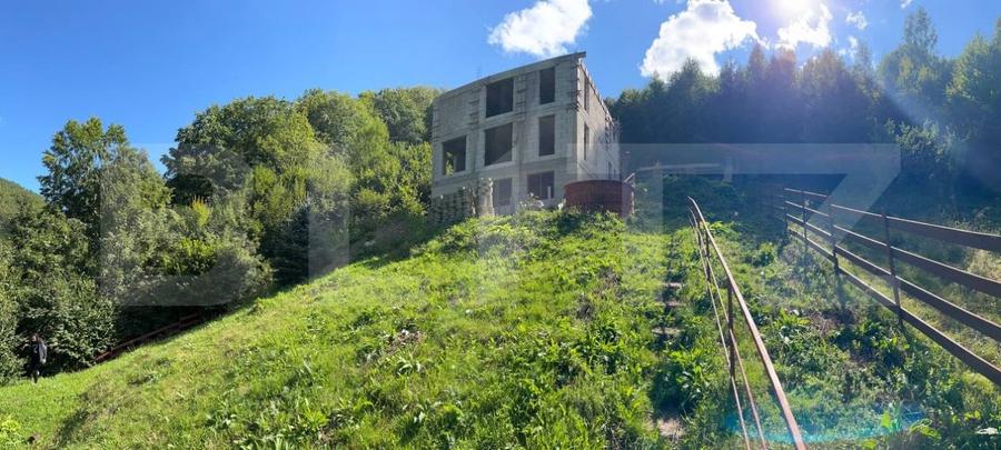 Casă individuală cu 6 camere cu Teren 1000 Mp în Valea Ierii
