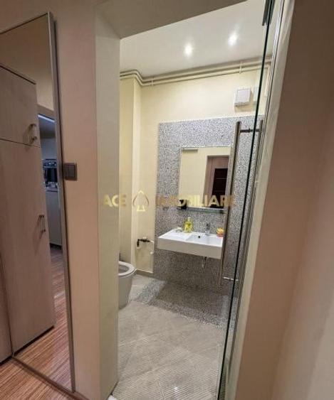 Apartament cu 4 camere decomandat, mobilat în Dorobanți