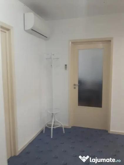 Apartament cu 3 camere în Unirii