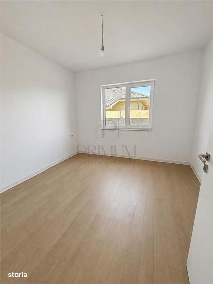 Casă cu 4 camere în Utvin