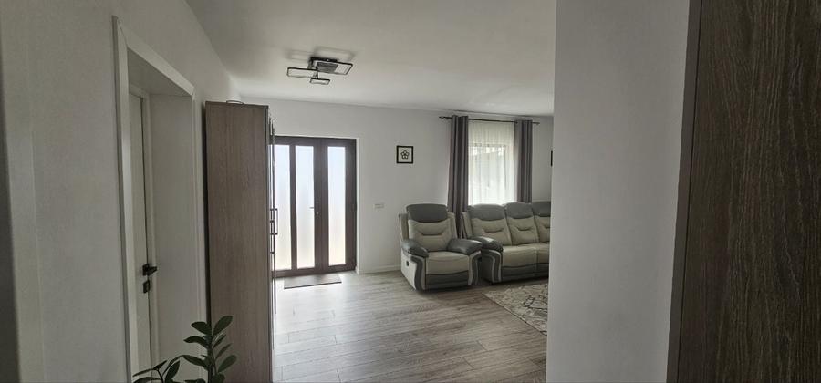 Casă cu 3 camere în Hemeiuș