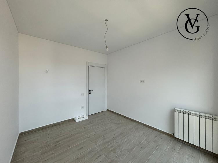 Apartament cu 3 camere semidecomandat în Mamaia-Sat