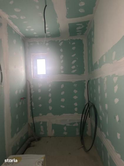 Casă cu 3 camere decomandat cu Teren 900 Mp în Central