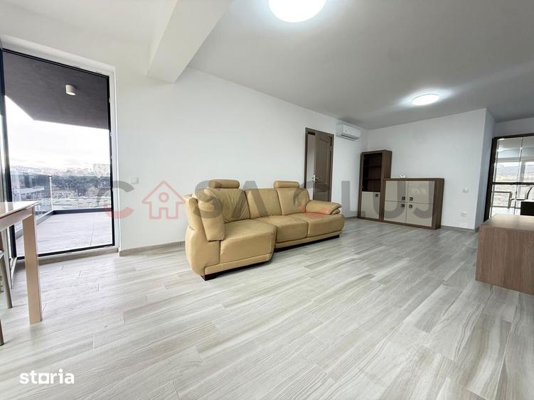 Apartament cu 2 camere semidecomandat, mobilat în Sopor