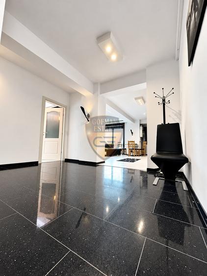 Apartament cu 3 camere decomandat, mobilat în Năvodari