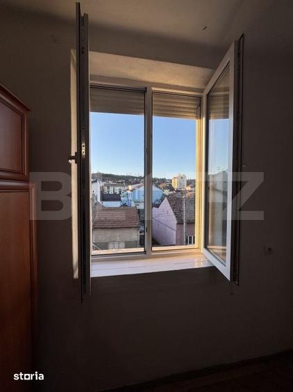 Apartament cu 2 camere decomandat în Central