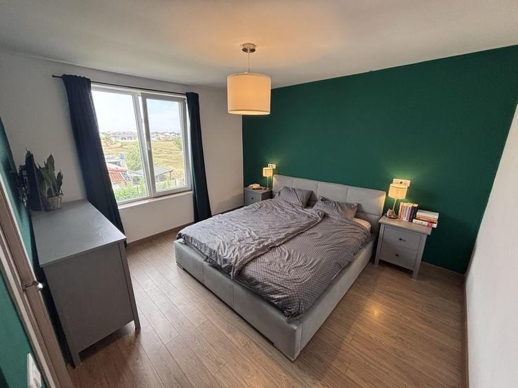Casă cu 3 camere cu Teren 330 Mp în Moșnița Nouă