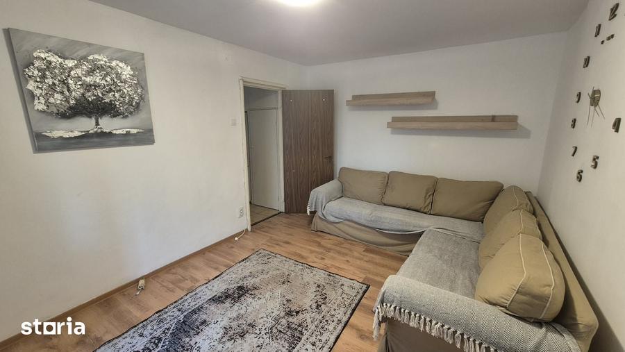 Apartament cu 2 camere decomandat în Tei