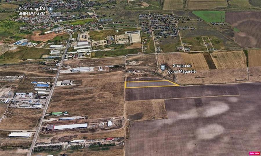 Teren intravilan de 18100 mp, în Central