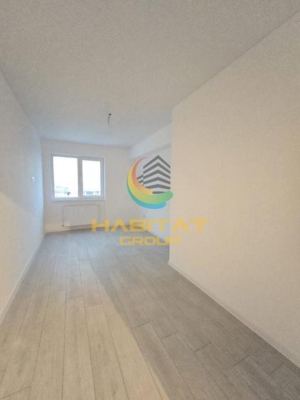 Apartament cu 3 camere semidecomandat în Brâncoveanu