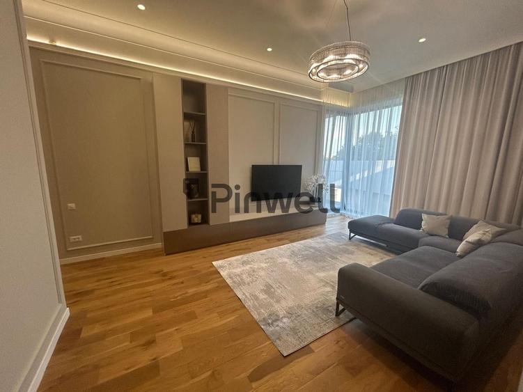 Apartament cu 4 camere decomandat, mobilat în Cotroceni