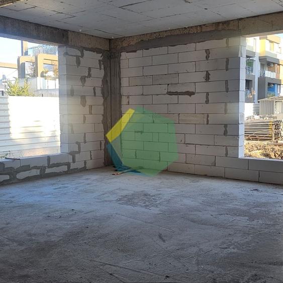 Casă individuală cu 3 camere cu Canalizare în Nord-Est