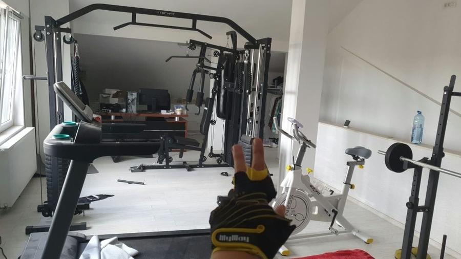 Casă cu 4 camere în Dumbrăvița