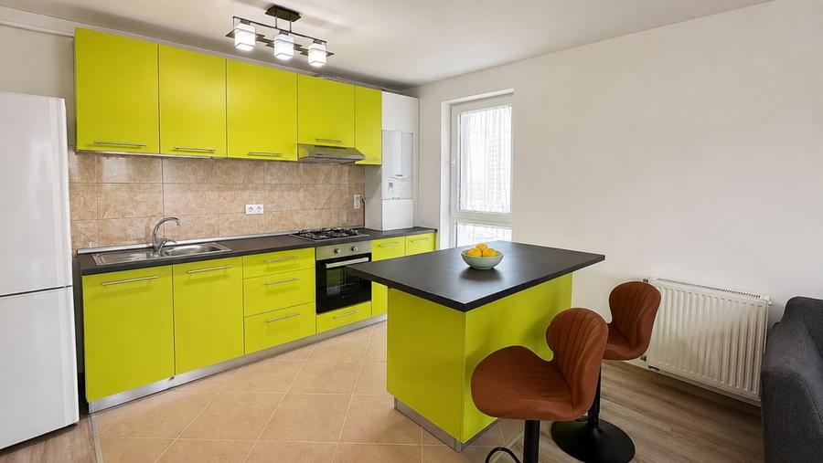 Apartament cu 2 camere decomandat, mobilat în Tractorul