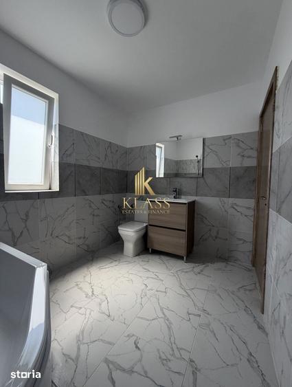 Casă cu 5 camere cu Teren 500 Mp în Corbeanca