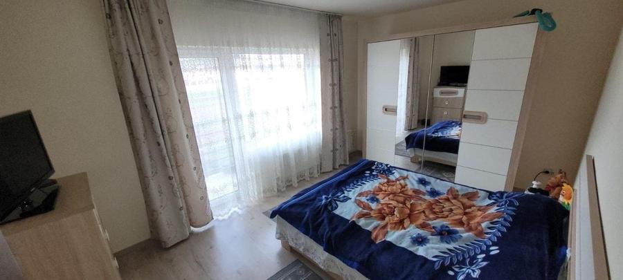 Casă individuală cu 5 camere cu Teren 120 Mp în Florești