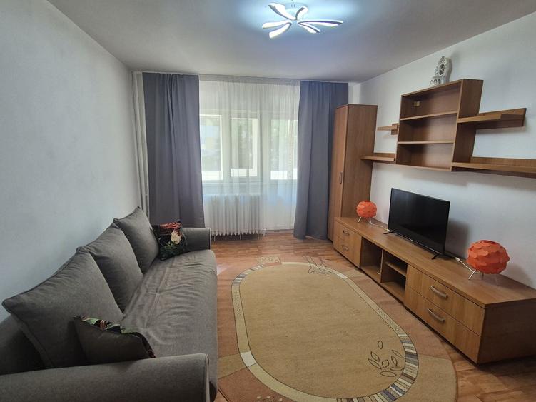 Apartament cu 2 camere decomandat în Doamna Ghica
